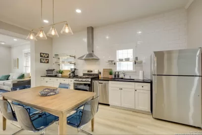 2BR House for Sale in San Antonio, TX