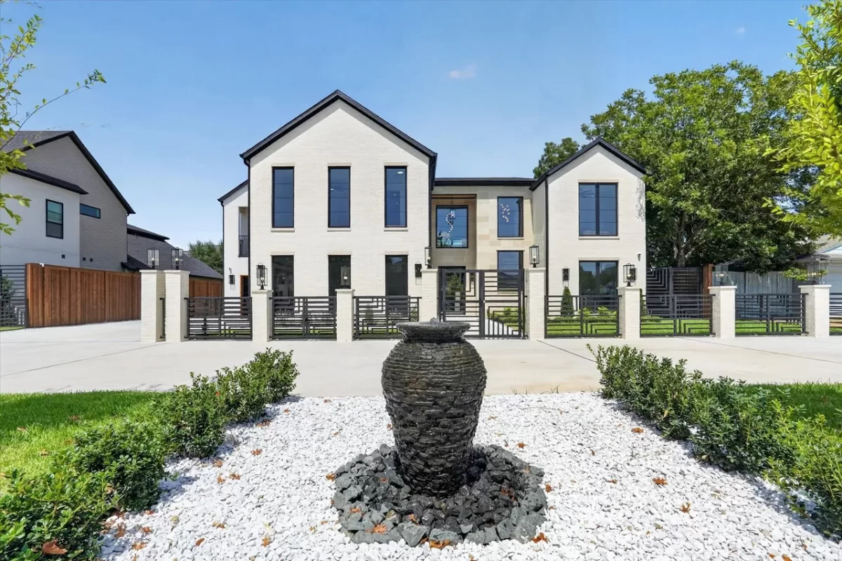 6BR House for Sale in Dallas, TX