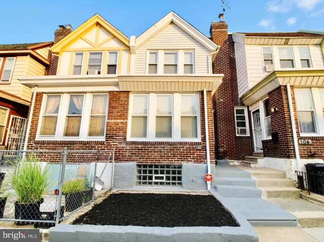 3BR Townhouse for Sale in Philadelphia, PA