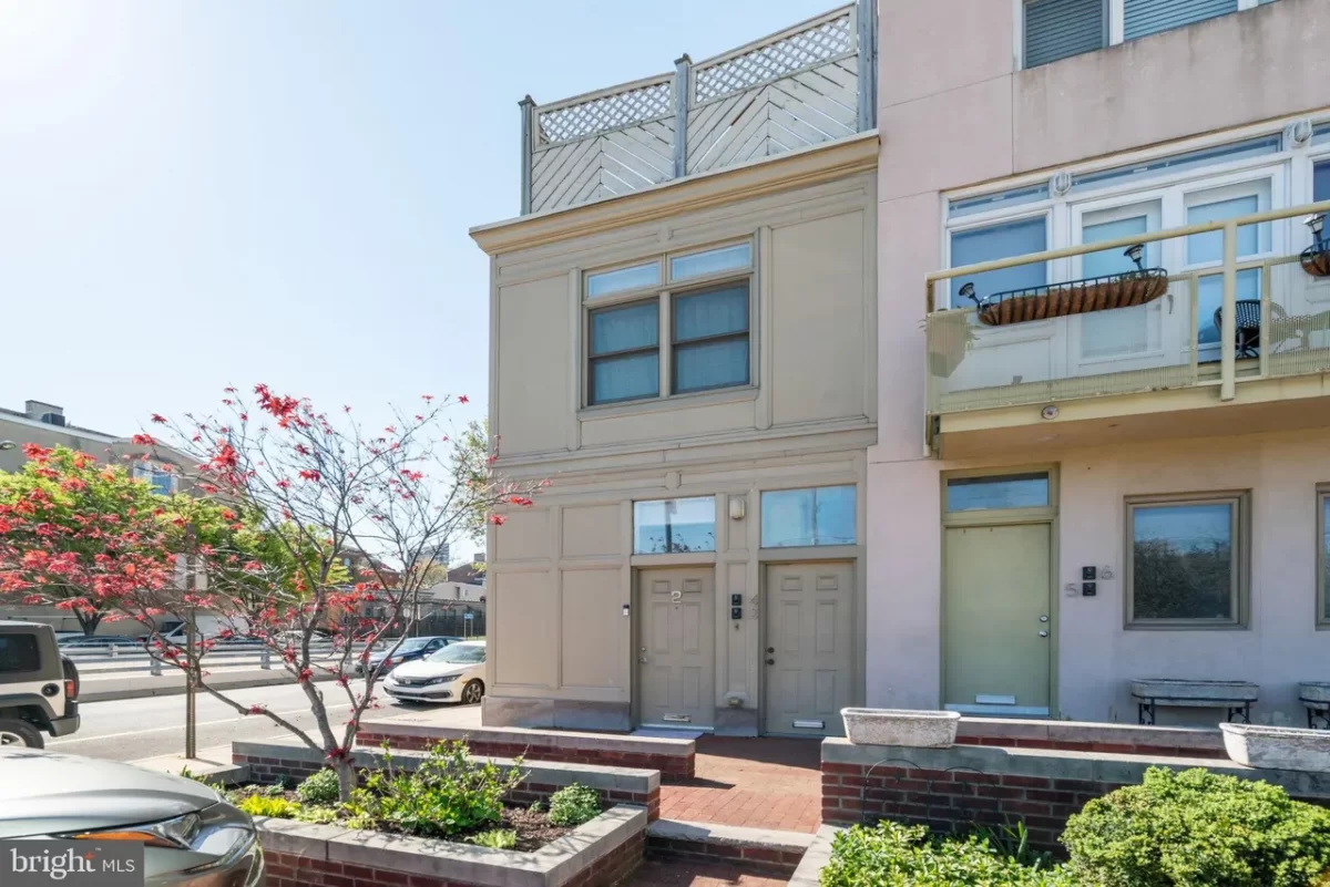 2BR Townhouse for Rent in Philadelphia, PA