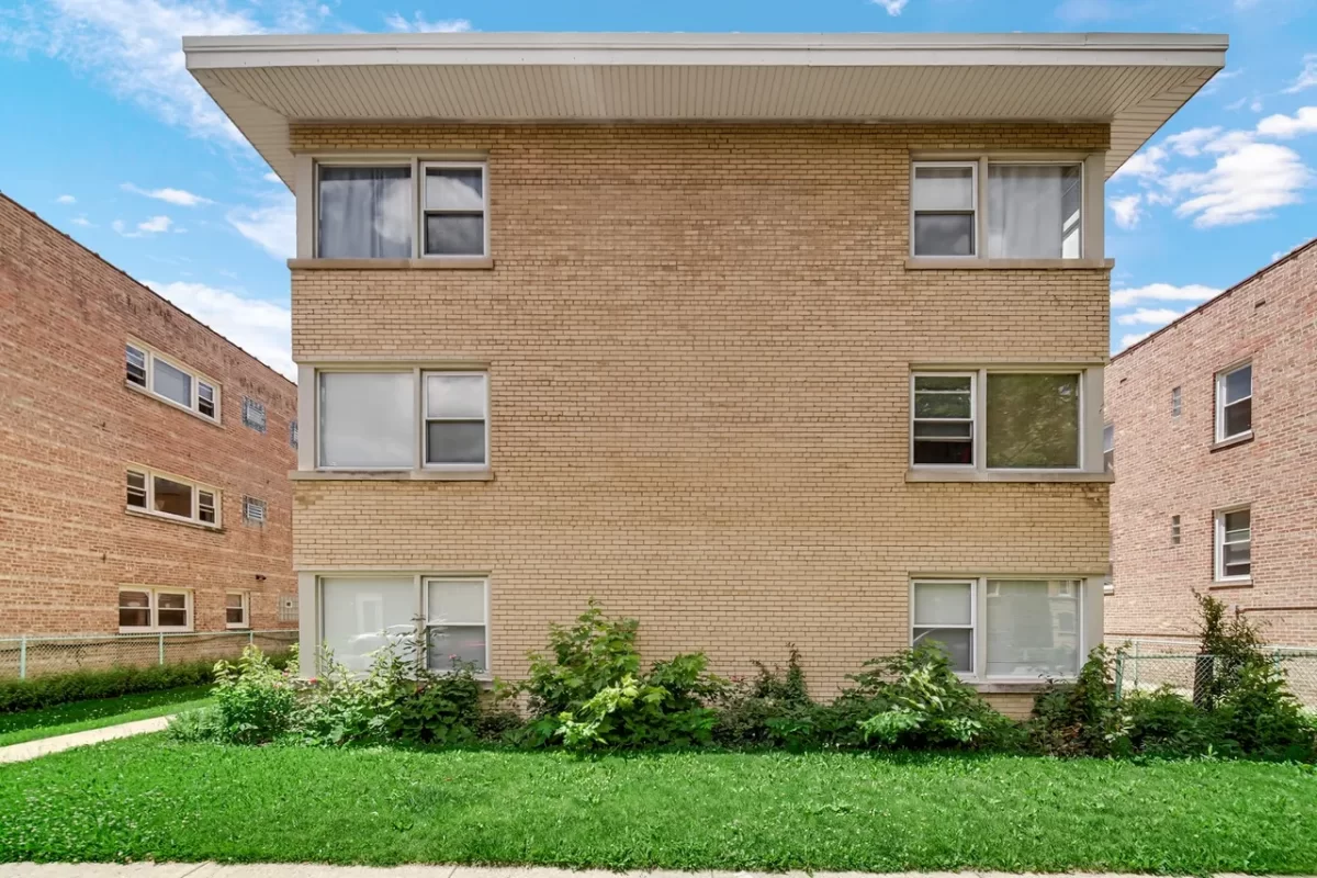 1BR Multi-Family for Sale in Chicago, IL