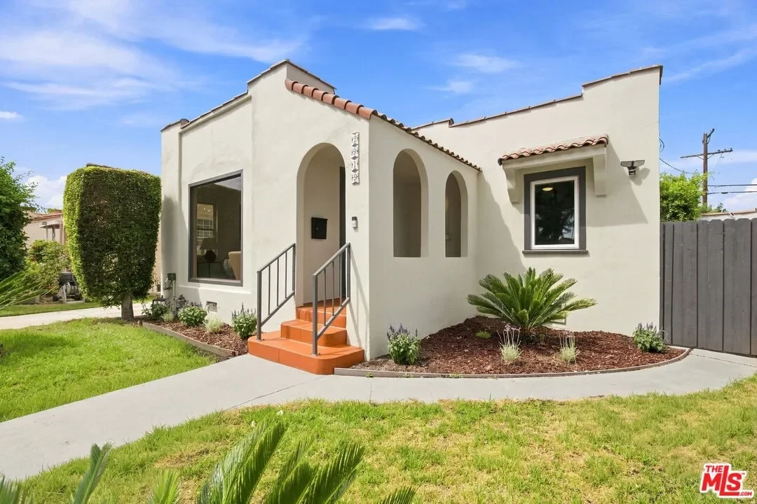 3BR House for Sale in Los Angeles, CA