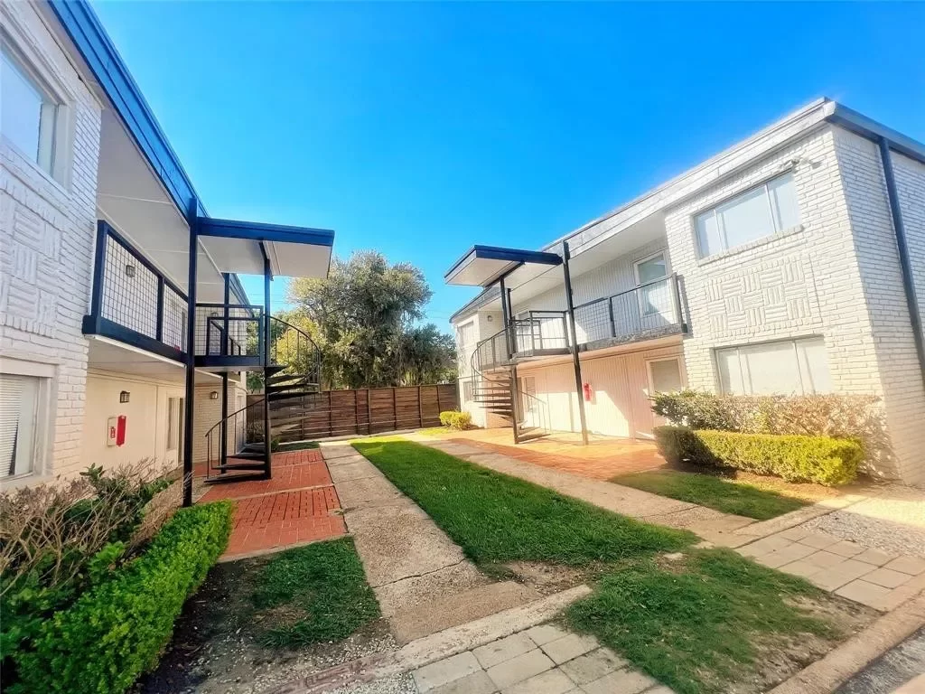 2BR Apartment for Rent in Houston, TX