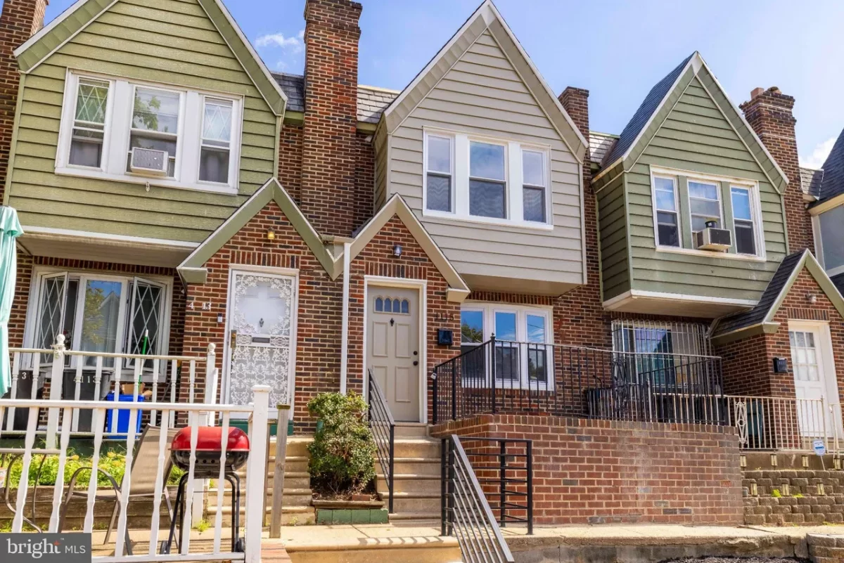 4BR Townhouse for Sale in Philadelphia, PA