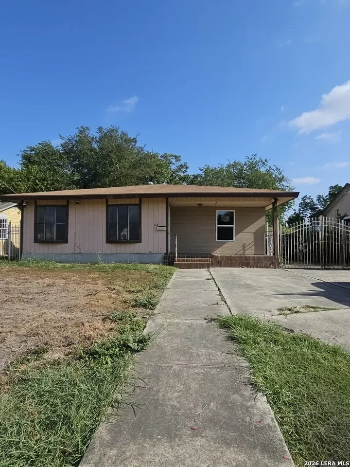 3BR House for Sale in San Antonio, TX