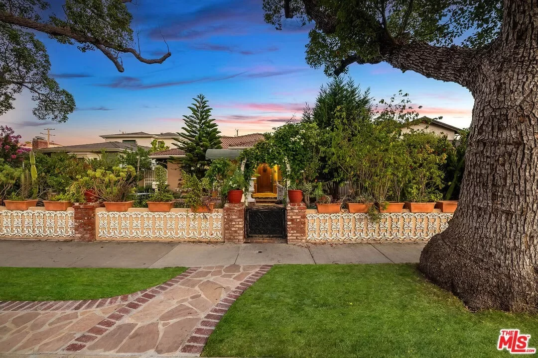 4BR House for Sale in Burbank, CA