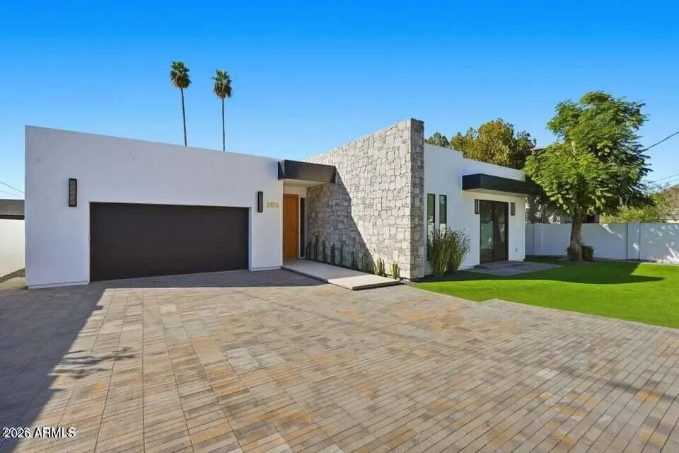 4BR House for Sale in Phoenix, AZ
