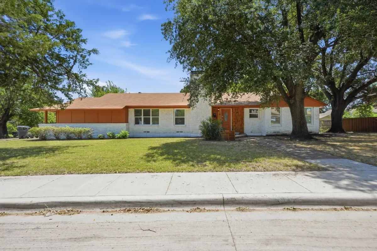 4BR House for Sale in Dallas, TX