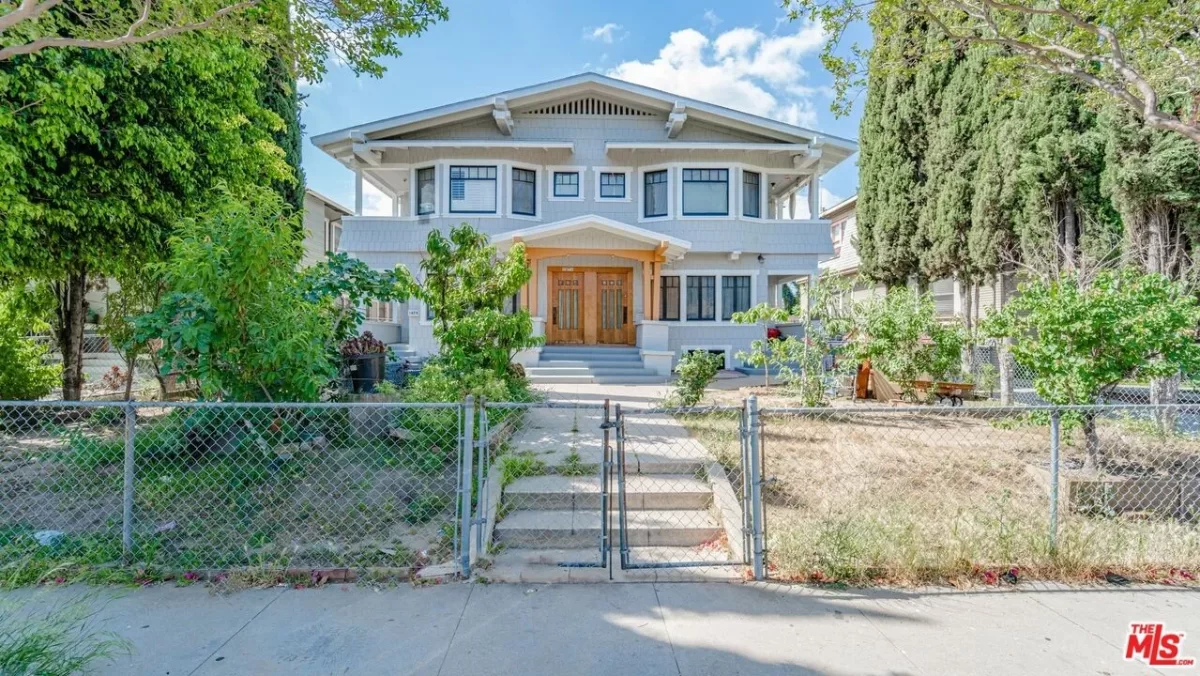 6BR Multi-Family for Sale in Los Angeles, CA