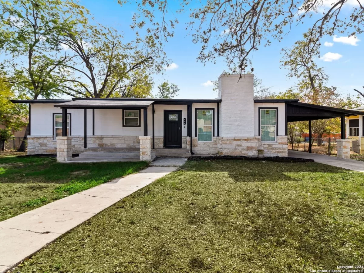 4BR House for Sale in San Antonio, TX