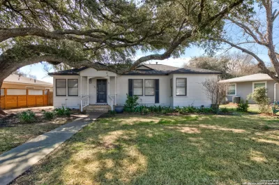 2BR House for Rent in San Antonio, TX