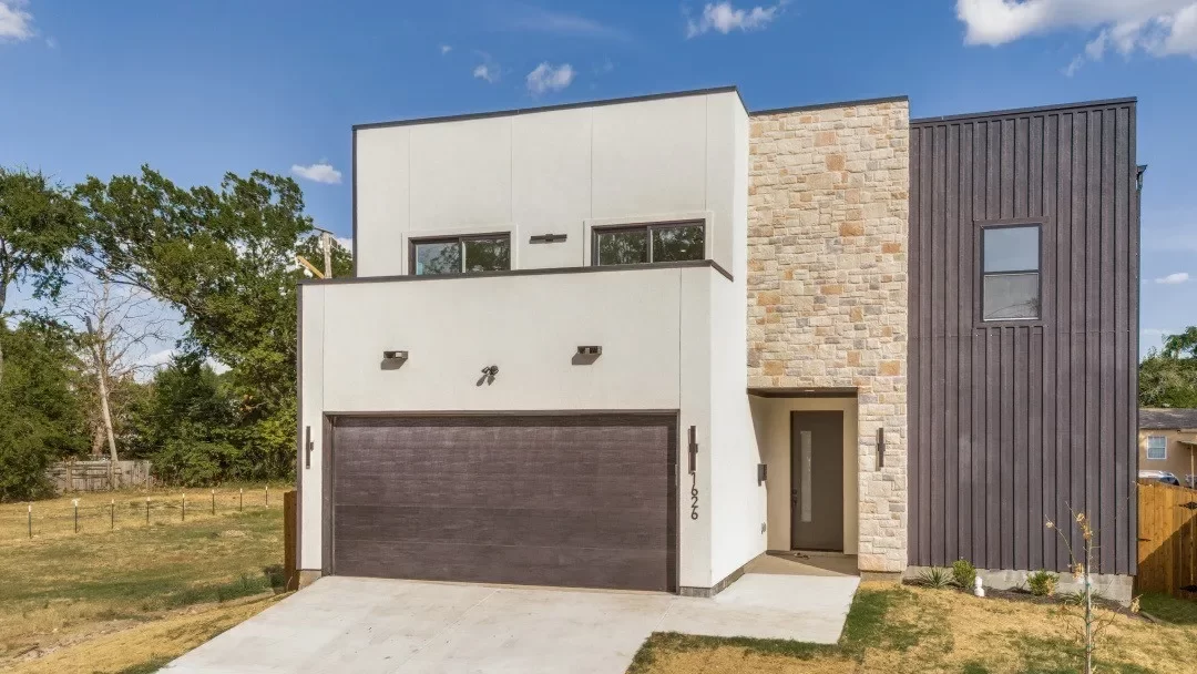 4BR House for Sale in Dallas, TX