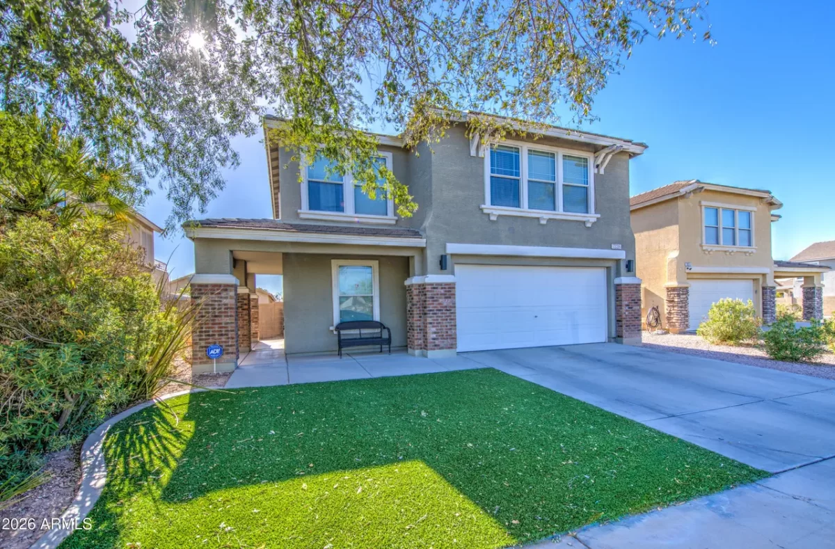 4BR House for Sale in Phoenix, AZ