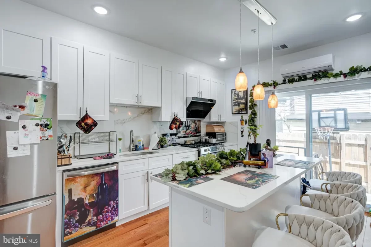 3BR Townhouse for Sale in Philadelphia, PA