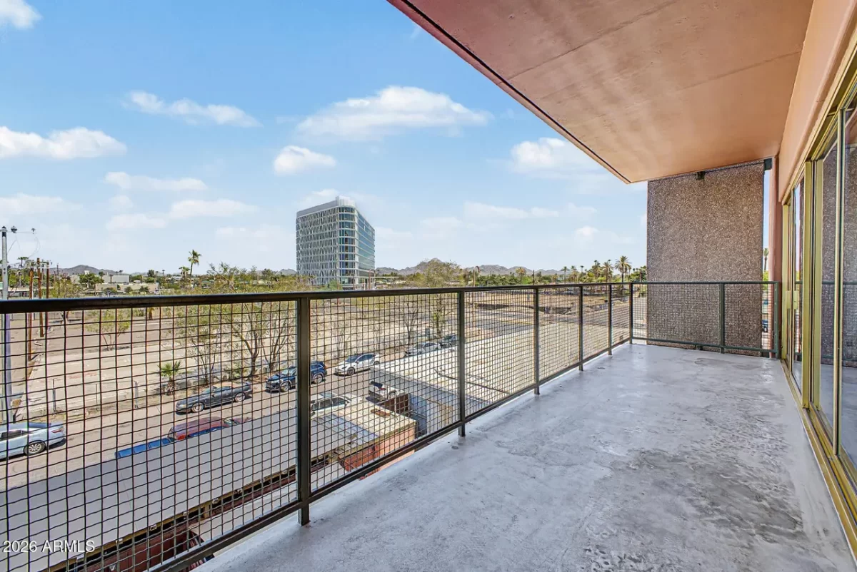 2BR Condo for Sale in Phoenix, AZ