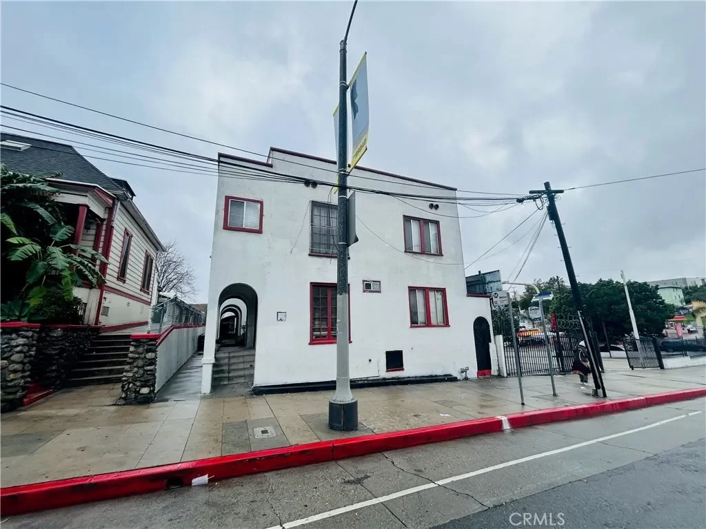 12BR Multi-Family for Sale in Los Angeles, CA
