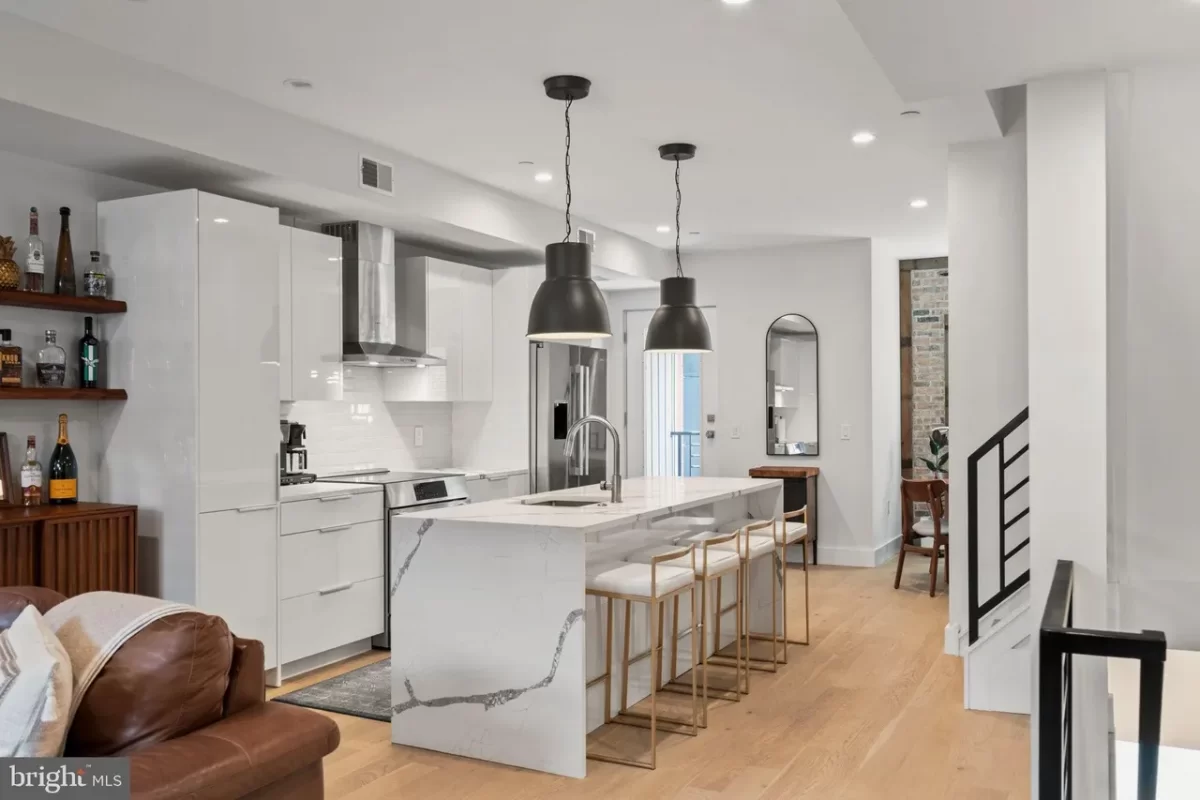 4BR Townhouse for Sale in Philadelphia, PA