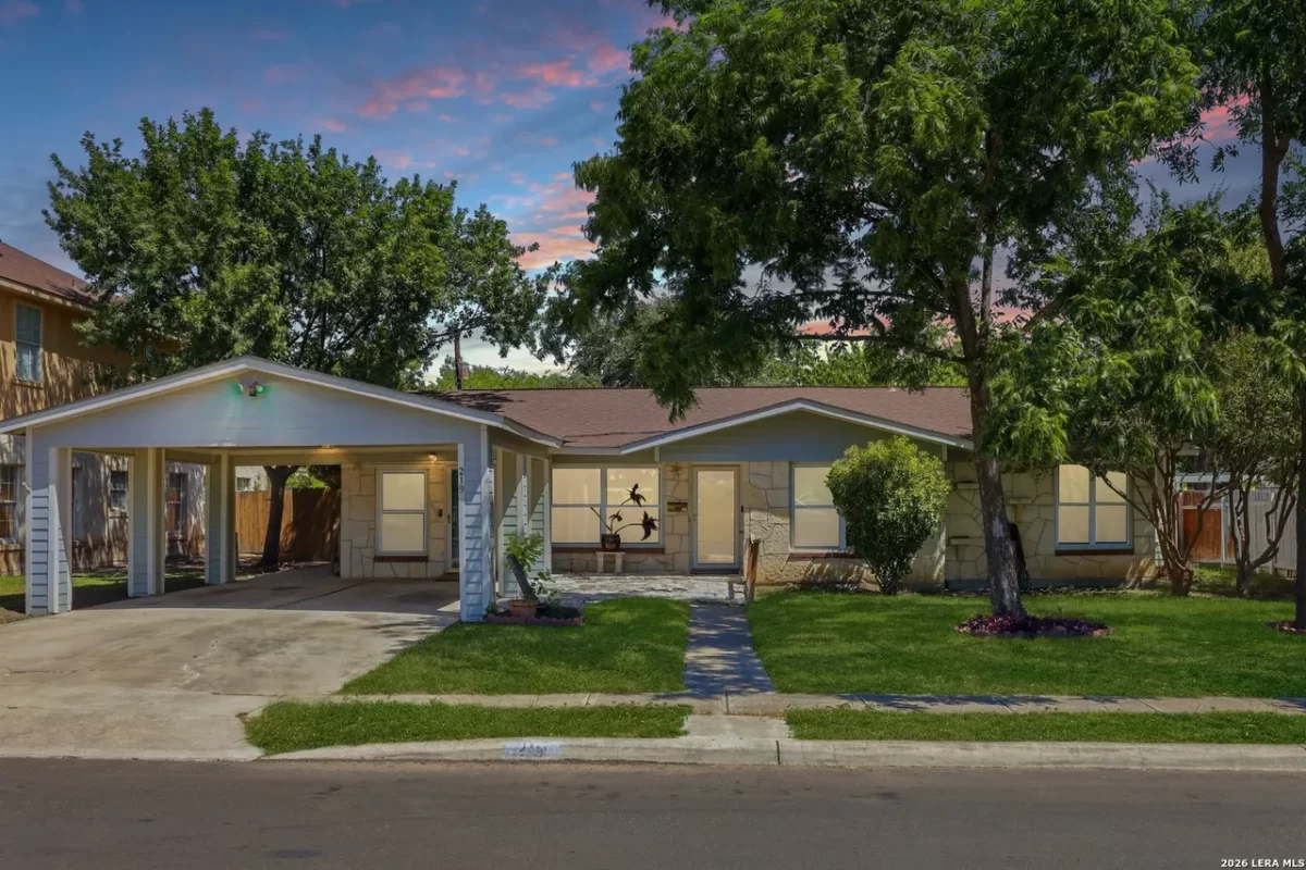 3BR House for Sale in San Antonio, TX