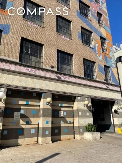House for Sale in Brooklyn, NY