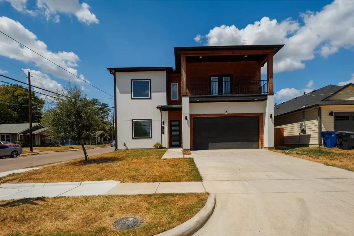 5BR House for Sale in Dallas, TX