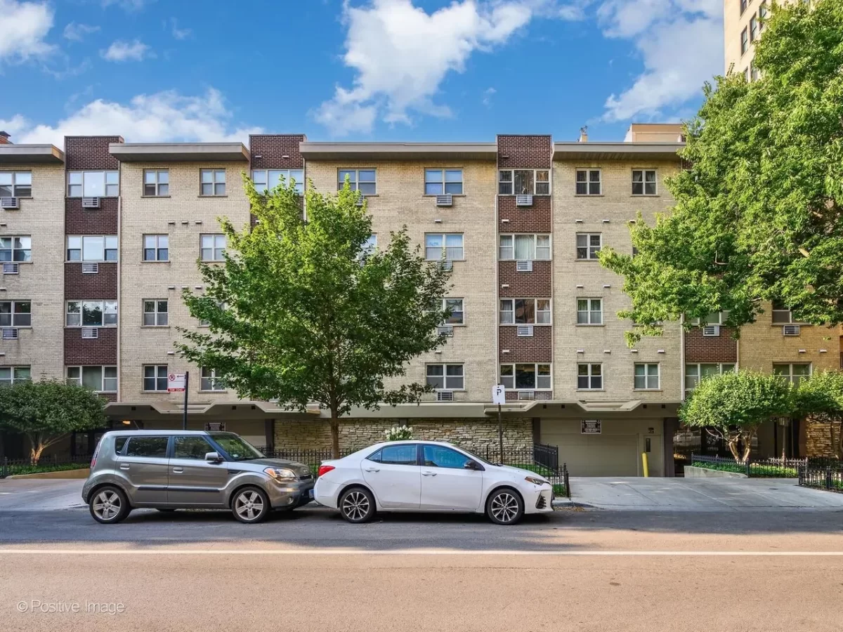 1BR Condo for Sale in Chicago, IL