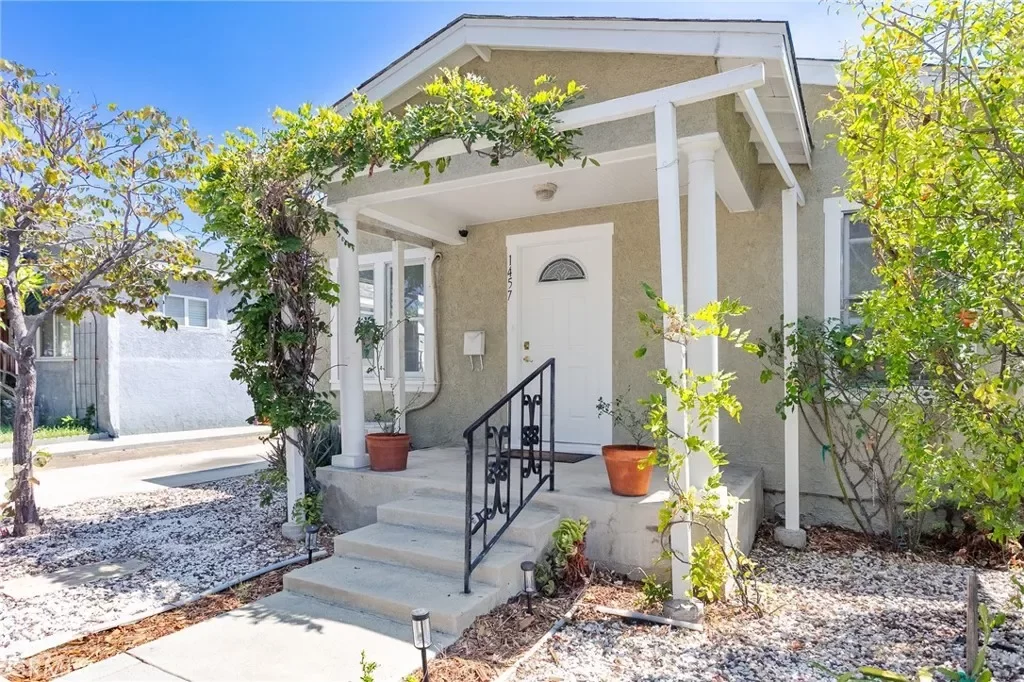 2BR House for Sale in Glendale, CA