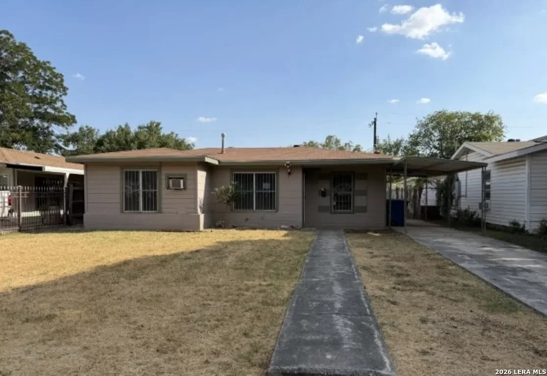 2BR House for Sale in San Antonio, TX