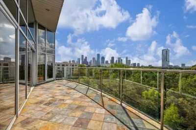 4BR Condo for Rent in Houston, TX
