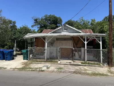 2BR House for Sale in San Antonio, TX