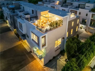 3BR House for Sale in Los Angeles, CA