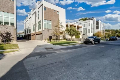 2BR Condo for Sale in Dallas, TX
