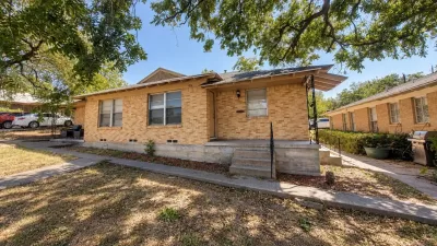 2BR Duplex for Rent in Dallas, TX