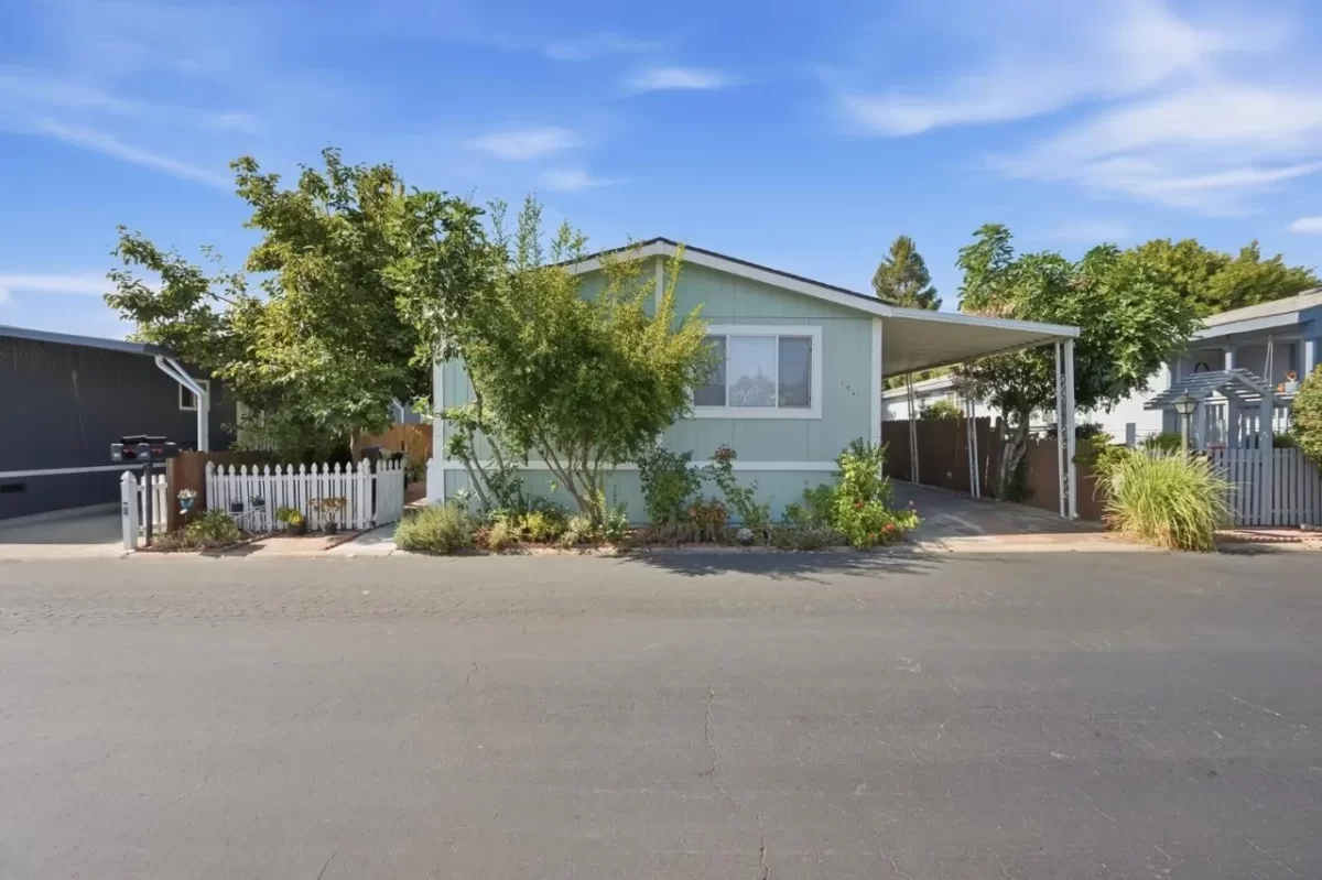 3BR Mobile Home for Sale in San Jose, CA