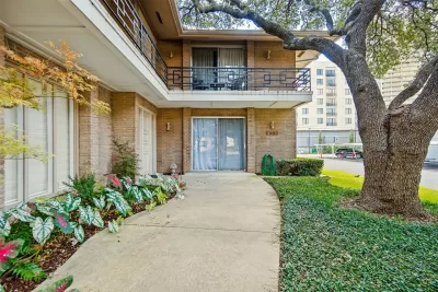 2BR Condo for Sale in Dallas, TX