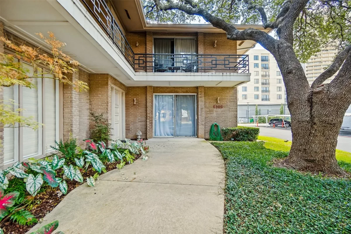 2BR Condo for Sale in Dallas, TX