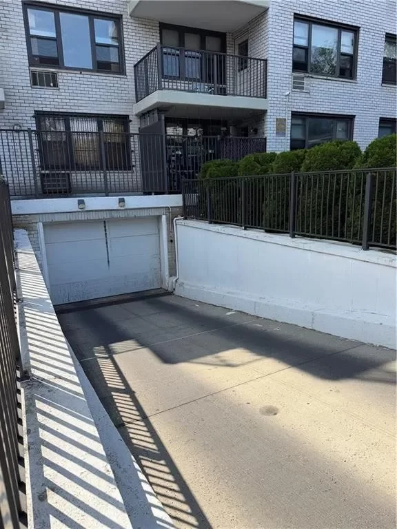 Condo for Sale in Brooklyn, NY