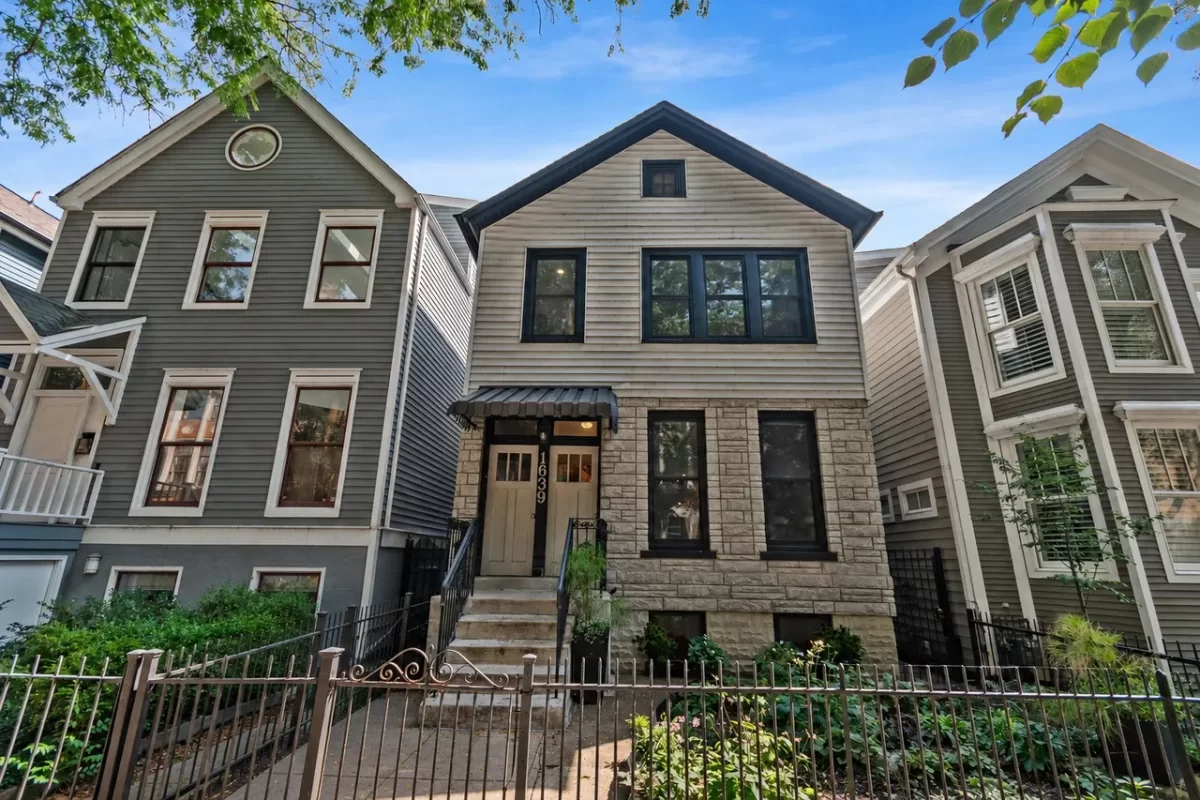 2BR Condo for Rent in Chicago, IL