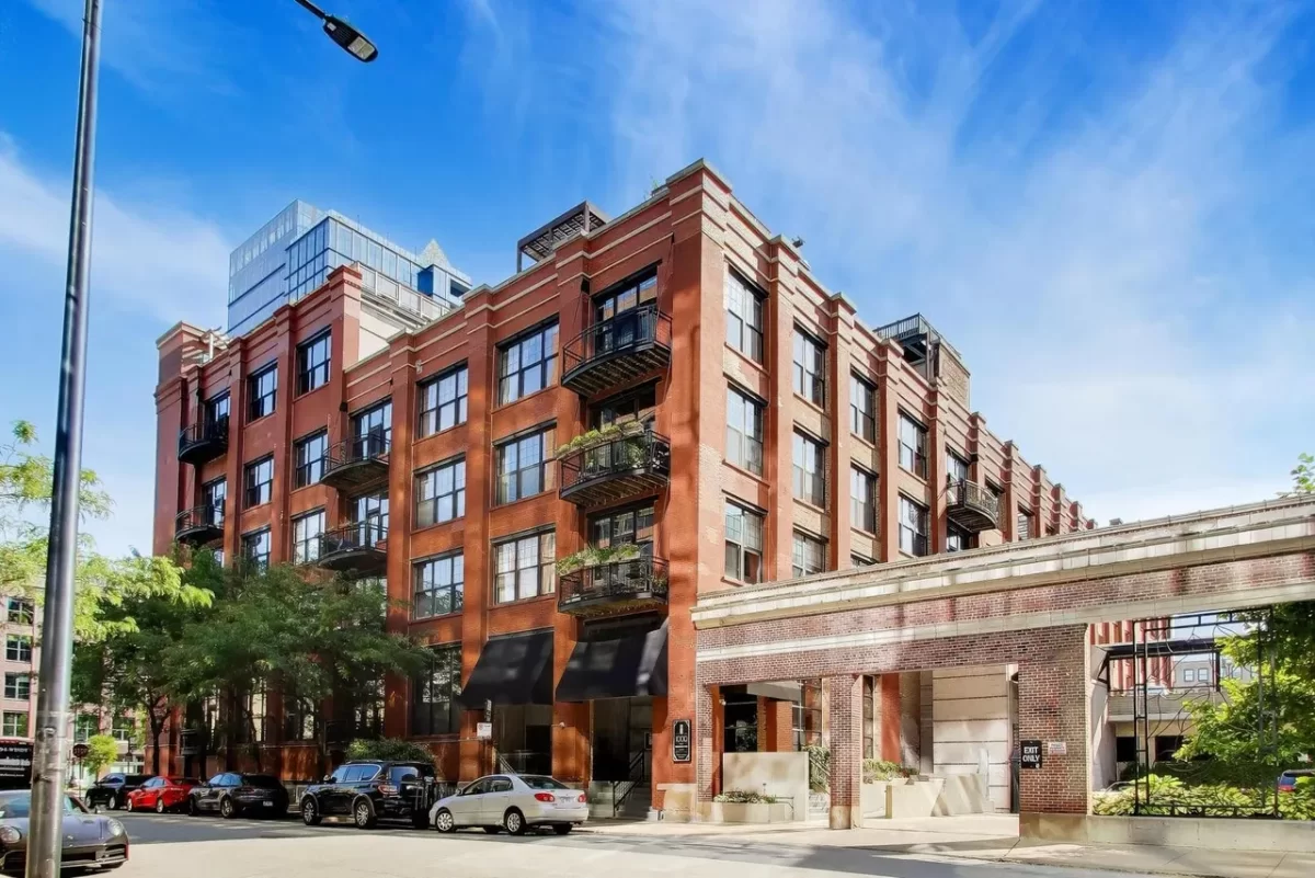 3BR Condo for Sale in Chicago, IL