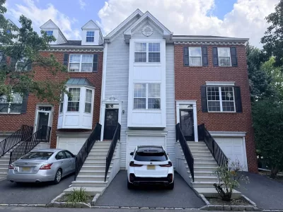 2BR Townhouse for Rent in Jersey City, NJ