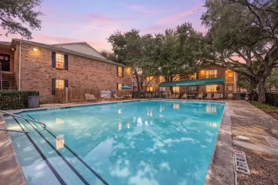 2BR Condo for Sale in Houston, TX