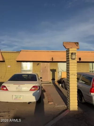 2BR Townhouse for Sale in Phoenix, AZ