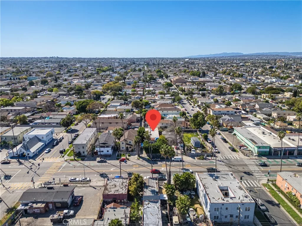 5BR Multi-Family for Sale in Los Angeles, CA