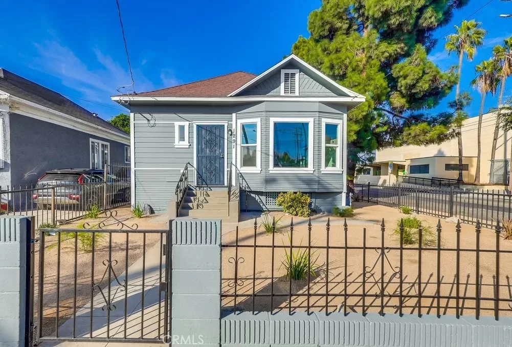 7BR Multi-Family for Sale in Los Angeles, CA