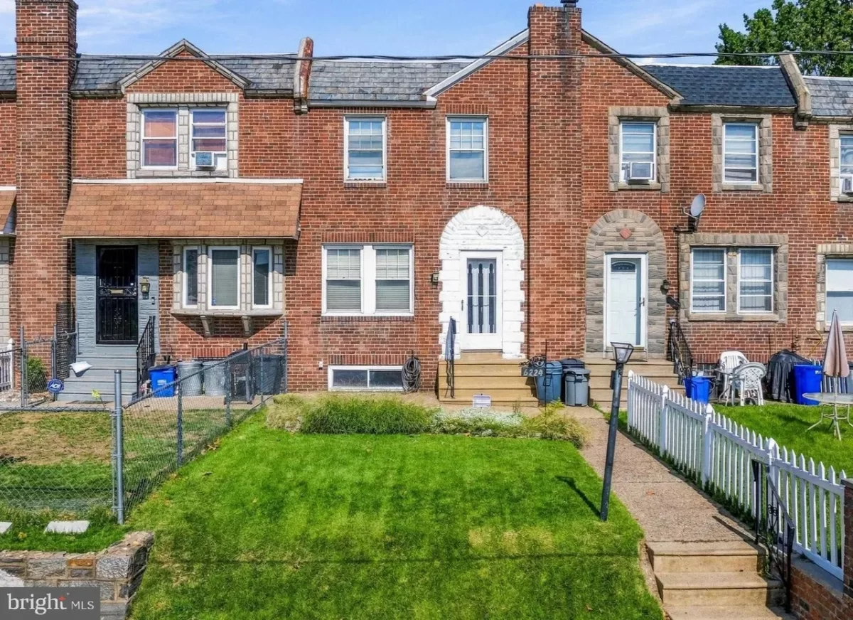 3BR Townhouse for Sale in Philadelphia, PA