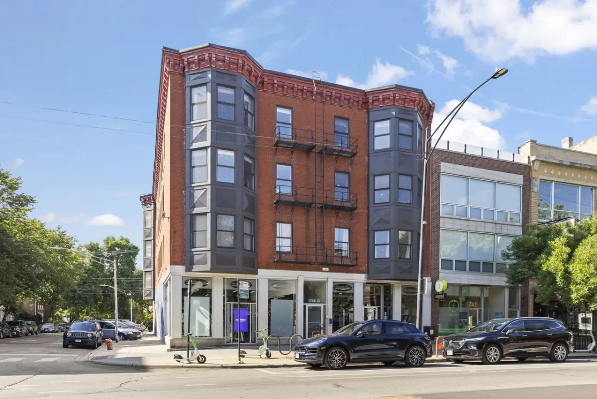 2BR Condo for Sale in Chicago, IL