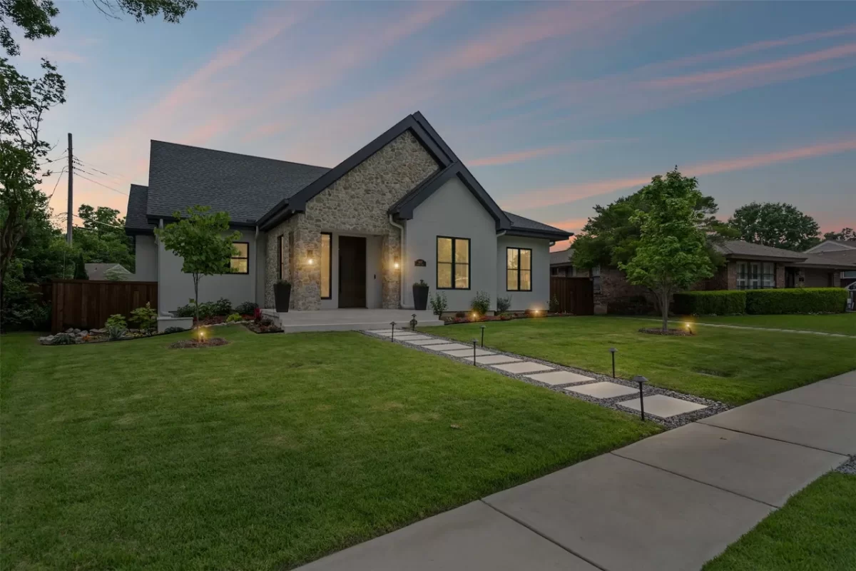 4BR House for Sale in Dallas, TX