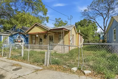 2BR House for Sale in San Antonio, TX