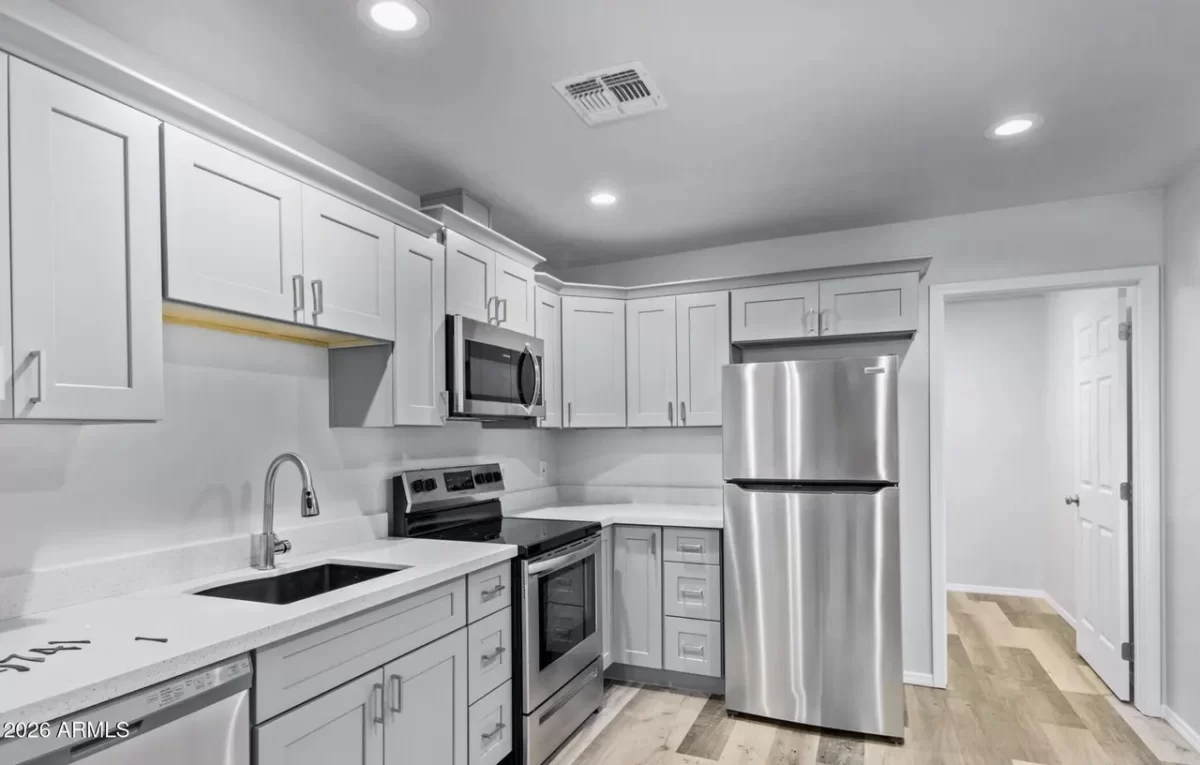 4BR Multi-Family for Sale in Phoenix, AZ