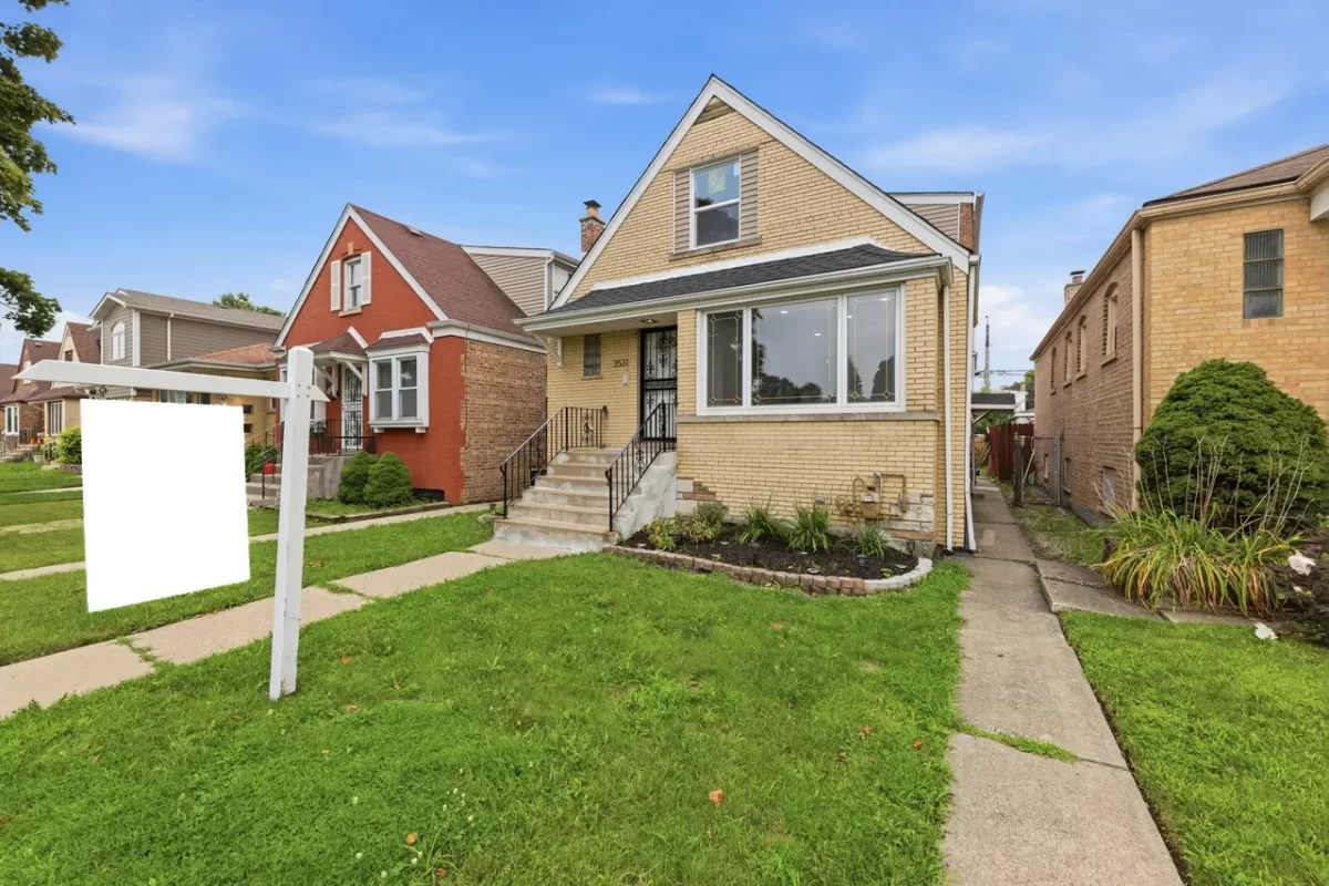 5BR House for Sale in Chicago, IL
