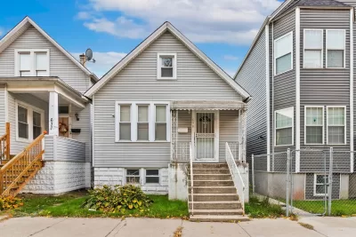 3BR House for Sale in Chicago, IL